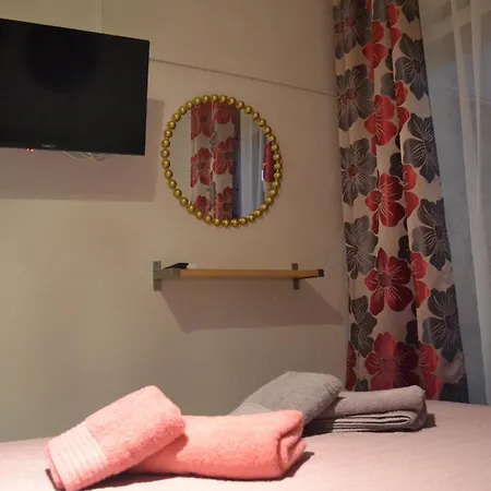 Oikia Samiotaki Emmanouil * سارتي