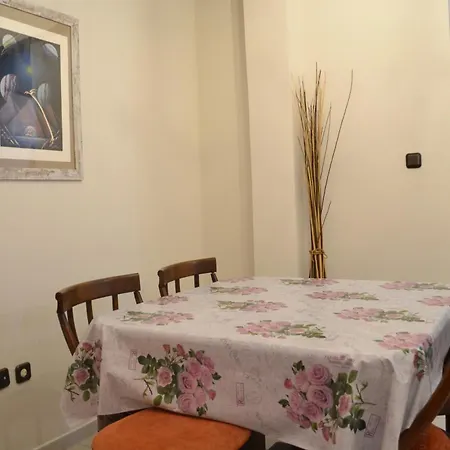 شقة Oikia Samiotaki Emmanouil سارتي